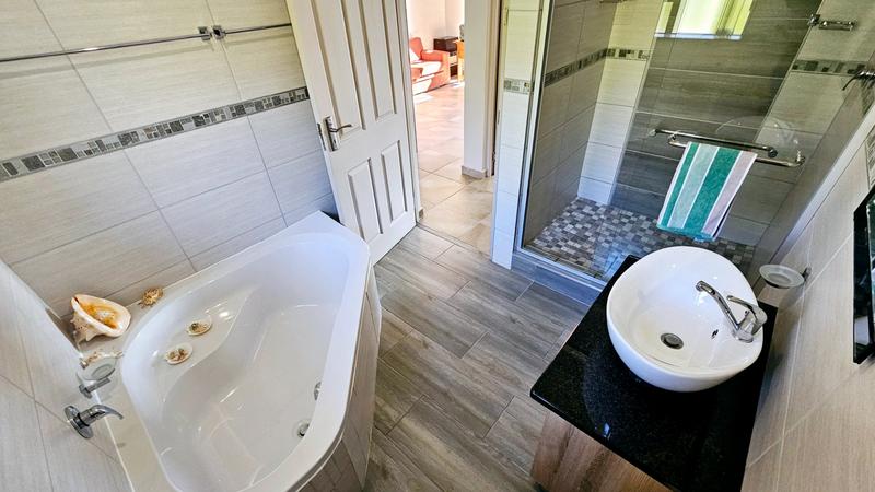 3 Bedroom Property for Sale in Reebok Western Cape
